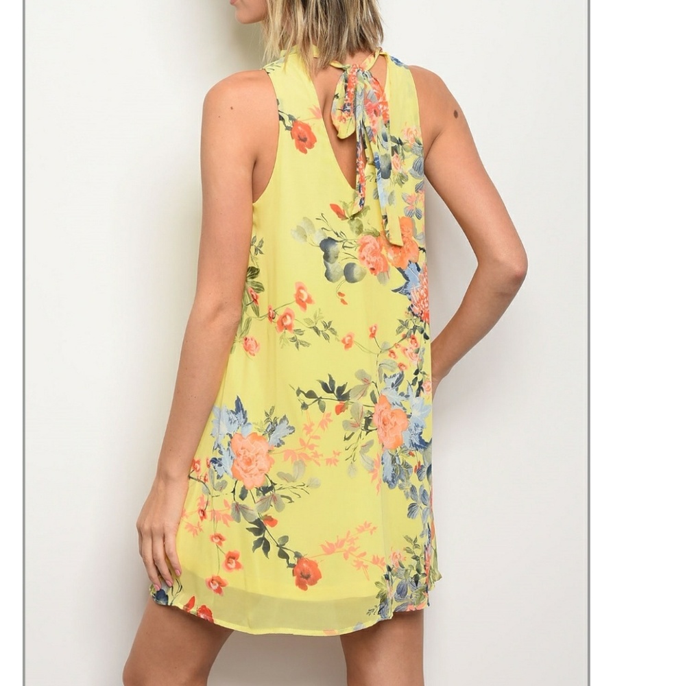 1 sm. Left!! NWT floral skater sleeveless dress - Picture 2 of 3
